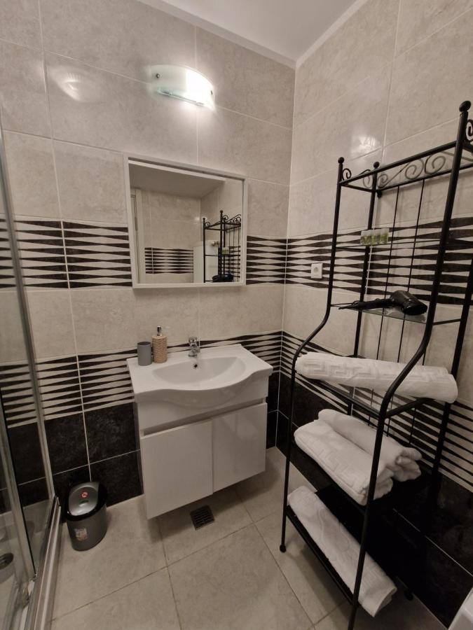 Star Airport Residence Otopeni Buitenkant foto